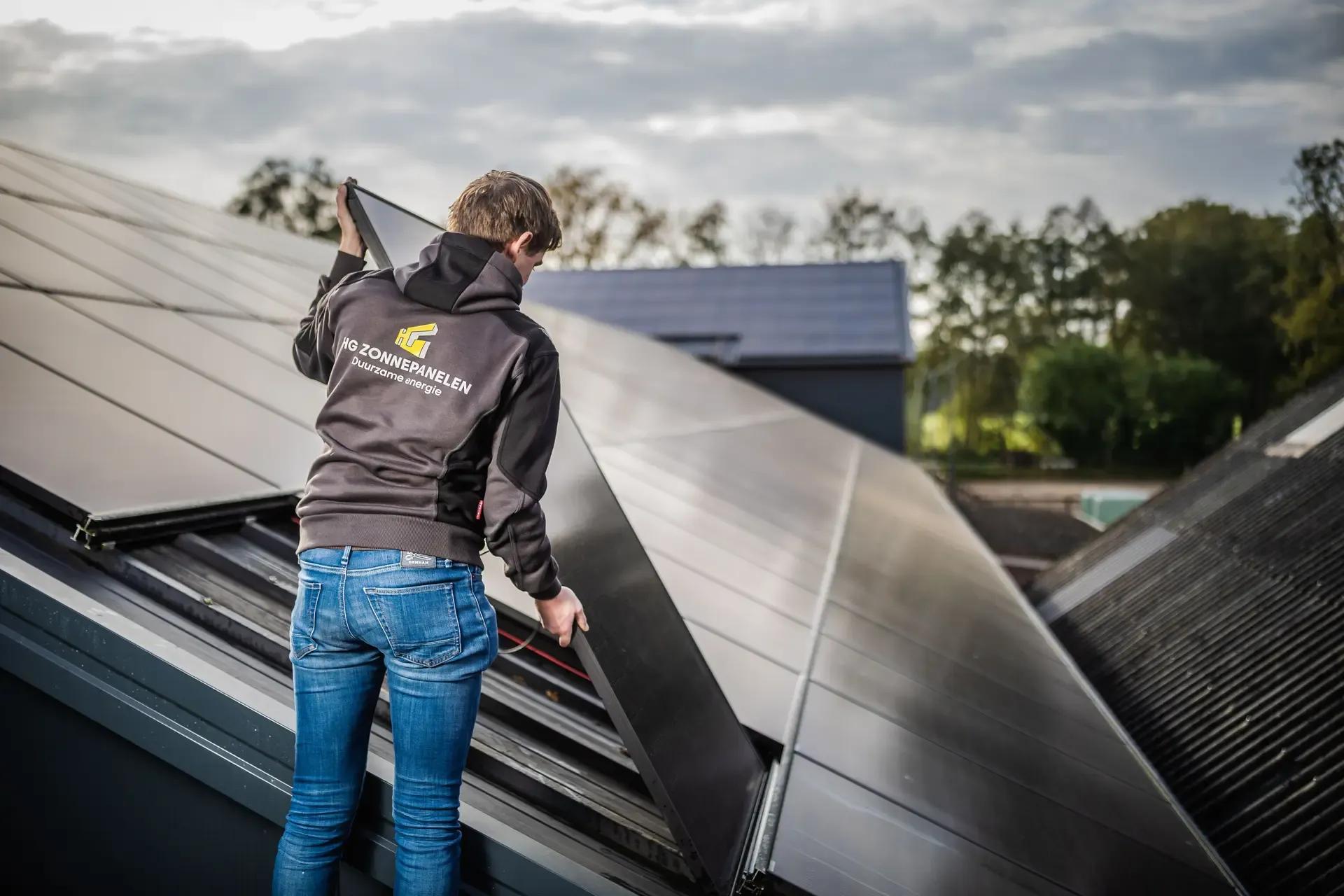 zonnepanelen plaatsen